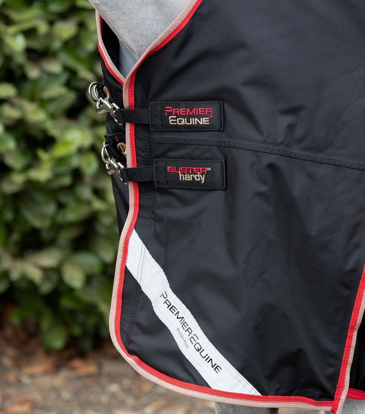 PE Buster Hardy 100g Half Neck Turnout Rug